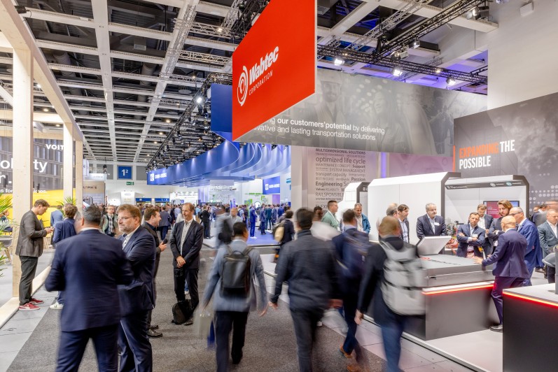 Bilder einer Halle des Segments Railway Technology